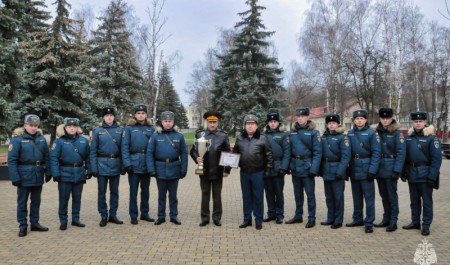 Парадный расчет Академии гражданской защиты МЧС России признан лучшим на Параде в честь 80-летия Победы