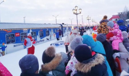 Сказочный поезд Деда Мороза не заглянет в Архангельск и на эти новогодние праздники Сказочный поезд Деда Мороза не заглянет в Архангельск и на эти новогодние праздники