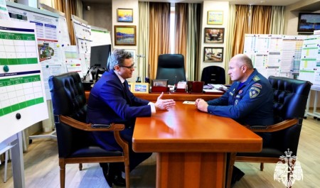 В Вологодской области главы МЧС России и региона обсудили вопросы безопасности населения и территорий В Вологодской области главы МЧС России и региона обсудили вопросы безопасности населения и территорий