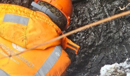 В Архангельске на Новгородском проспекте ликвидировали подтопление и заменили участок водопровода