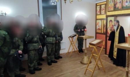 Военнослужащие космодрома Плесецк регулярно участвуют в богослужениях 