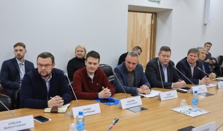 Городские депутаты выдали Архангельску паспорт Городские депутаты выдали Архангельску паспорт