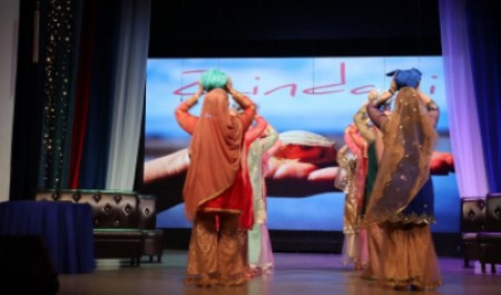 Ансамбль индийского танца «Зиндеги» САФУ завершил осенний сезон 