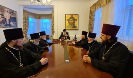 Митрополит Корнилий возглавил рабочее совещание в епархиальном управлении 