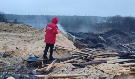 В Архангельской области пять лет тлеет мусорная свалка