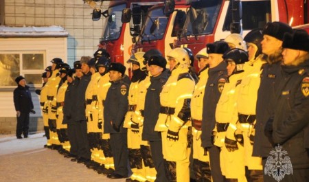 Вручение новой техники, первые погоны и выставка к 35-летию ведомства: статс-секретарь заместитель Министра МЧС России Денис Попов с рабочим визитом в Новосибирске Вручение новой техники, первые погоны и выставка к 35-летию ведомства: статс-секретарь заместитель Министра МЧС России Денис Попов с рабочим визитом в Новосибирске