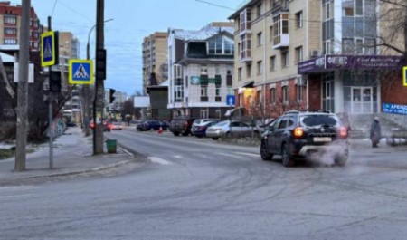 Часть светофоров в центре Архангельске погасла сегодня утром из-за работ «Россетей»