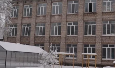 СК возбудил дело о мошенничестве после развала капремонта школы под Архангельском