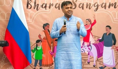 Индусы привезли в Архангельск не тольк кино