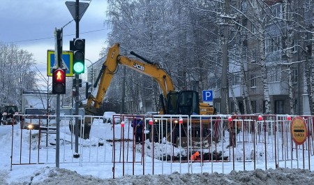 РВК-Архангельск меняет главную магистральную линию водоснабжения города в режиме нон-стоп