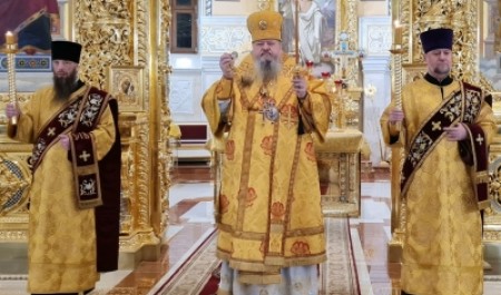 Митрополит Корнилий 13 декабря совершил всенощное бдение в Архангельске 