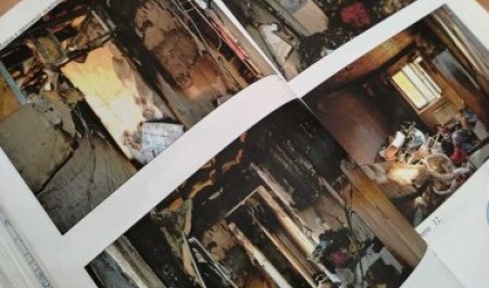 В Плесецке мать обвиняется в гибели двоих детей на пожаре В Плесецке мать обвиняется в гибели двоих детей на пожаре