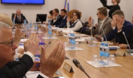 Завтра архангельская гордума соберется на заключительную в этом году сессию Завтра архангельская гордума соберется на заключительную в этом году сессию