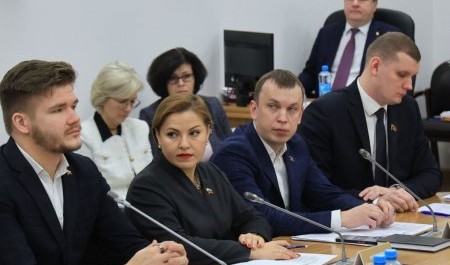 Депутаты АрхГорДумы нашли инструменты борьбы с брошенными автомобилями