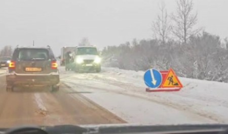 Снегопад и всплеск ДТП превратили Архангельск и окрестности в сплошной затор Снегопад и всплеск ДТП превратили Архангельск и окрестности в сплошной затор