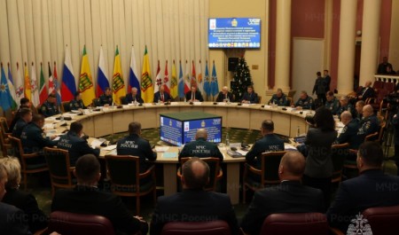 В Пензе подвели итоги работы РСЧС в Приволжском Федеральном округе за 2025 год