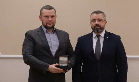 В Архангельске работникам энергетической отрасли вручили награды