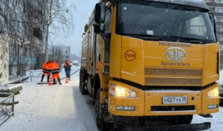 Глава Архангельска поставил коммунальщикам режим повышенной готовности на праздники