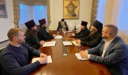 Митрополит Корнилий возглавил совещание в епархиальном управлении 