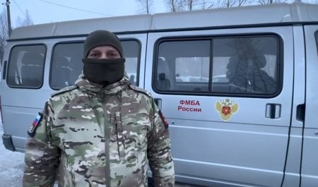 Морпехи Поморья передают "из-за ленты" приветы землякам