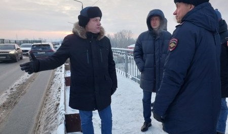Дмитрий Морев: "Угрозы обрушения Северодвинского моста нет" Дмитрий Морев: "Угрозы обрушения Северодвинского моста нет"