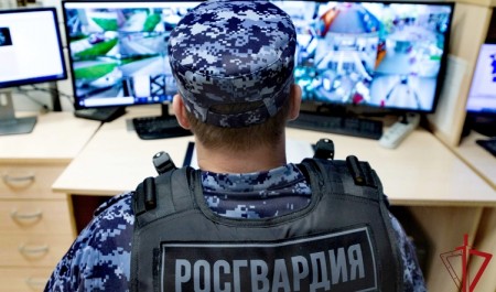 Наряд Росгвардии задержал архангелогородца, подозреваемого в преступной схеме по покупке товара с переклеенными ценниками