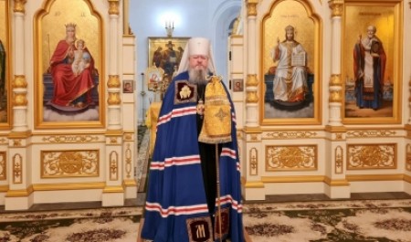 Митрополит Корнилий 2 января совершил Божественную литургию в Сурском Иоанновском женском монастыре