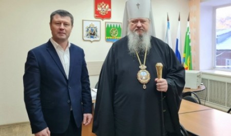Митрополит Корнилий встретился с главой Виноградовского округа Архангельской области 