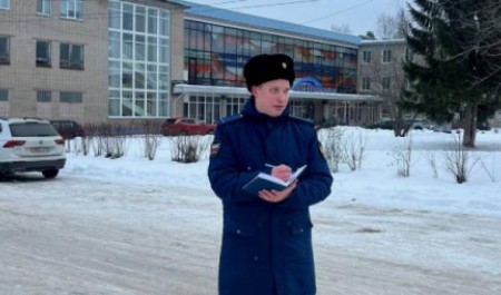 Скользкие дороги в Новодвинске стали поводом для прокурорского вмешательства Скользкие дороги в Новодвинске стали поводом для прокурорского вмешательства