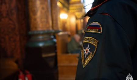 Сотрудники МЧС России обеспечат безопасность Рождественских служб в храмах страны Сотрудники МЧС России обеспечат безопасность Рождественских служб в храмах страны