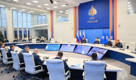 МЧС России: в период новогодних каникул обеспечена безопасность более 34,7 тыс. праздничных мероприятий