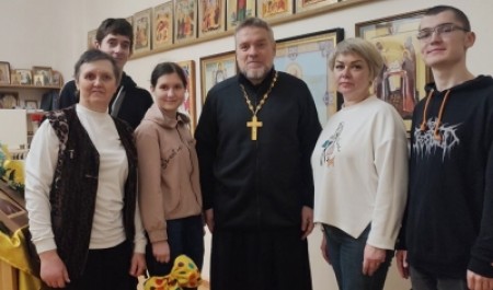 Священник Антоний Власов рассказал студентам техникума о духовных основах воинского служения 