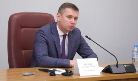 Давно пора: глава Северодвинска решил начать кадровую оптимизацию с высших чинов