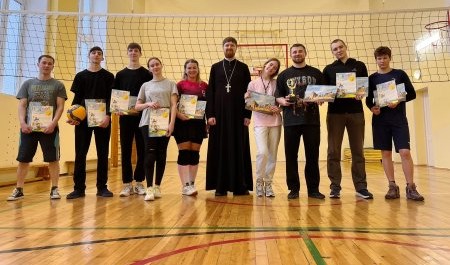 "Крестоносцы" выиграли Рождественский волейбольный турнир в Архангельске