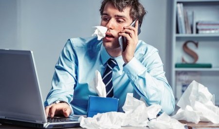 Половина архангелогородцев жертвует своим здоровьем ради зарплаты