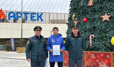 Специалисты МЧС России провели мастер-классы по безопасности в знаменитом «Артеке»