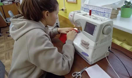 Школьники и студенты Поморья продолжают помогать участникам СВО