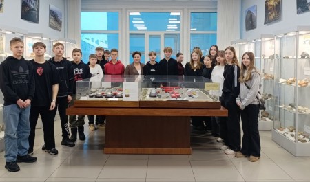 Ученики дорожного класса архангельской школы №36 познакомились с инженерными специальностями в САФУ