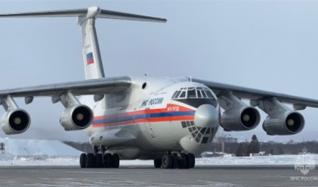 На Камчатку самолет Ил-76 МЧС России доставит спецтехнику
