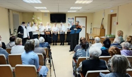 Священник Александр Григорьев организовал концерт в реабилитационном центре «Родник»