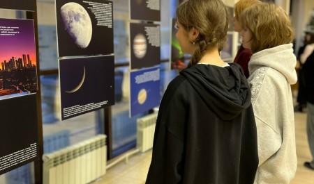 В Архангельском музыкальном колледже работает выставка астрономической фотографии