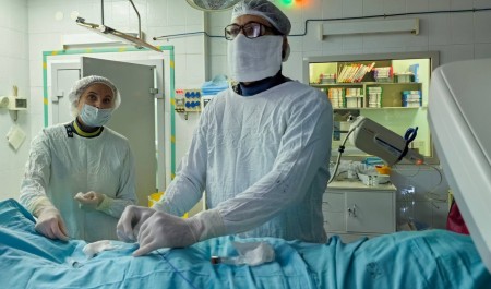 Врачи Архангельской первой горбольницы внедрили в практику новые операции на артериях