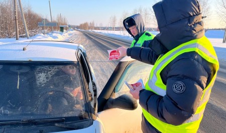 В Коряжме прошла акция по повышению безопасности дорожного движения В Коряжме прошла акция по повышению безопасности дорожного движения