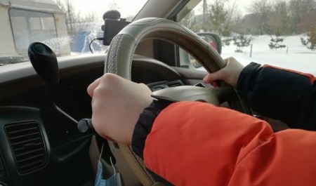 Юнец из Пинеги угнал чужой автомобиль Юнец из Пинеги угнал чужой автомобиль