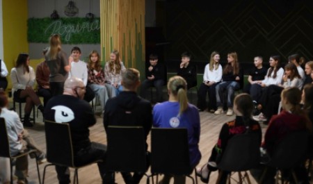 Академия КВН в Коряжме подводит итоги: фестиваль соберет лучшие школьные команды Академия КВН в Коряжме подводит итоги: фестиваль соберет лучшие школьные команды