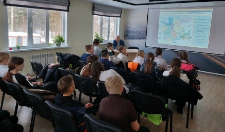 Ученики инженерного класса школы №2 Вельска познакомились с профессией дорожника