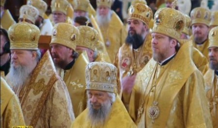 Митрополит Корнилий сослужил в Москве