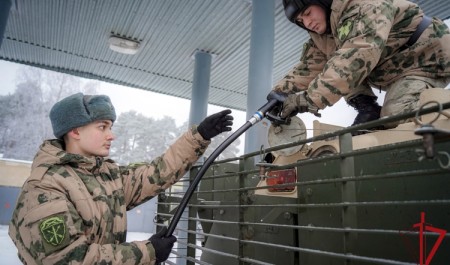 25 января военнослужащие службы горючего и смазочных материалов Росгвардии отмечают 31-ю годовщину формирования 25 января военнослужащие службы горючего и смазочных материалов Росгвардии отмечают 31-ю годовщину формирования
