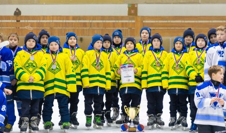 Хоккеисты «УЛК» выиграли региональный этап турнира «Золотая шайба»