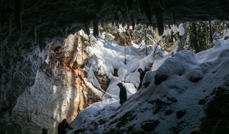 В Арктическом посольстве расскажут об исследованиях карстовых пещер Пинежья